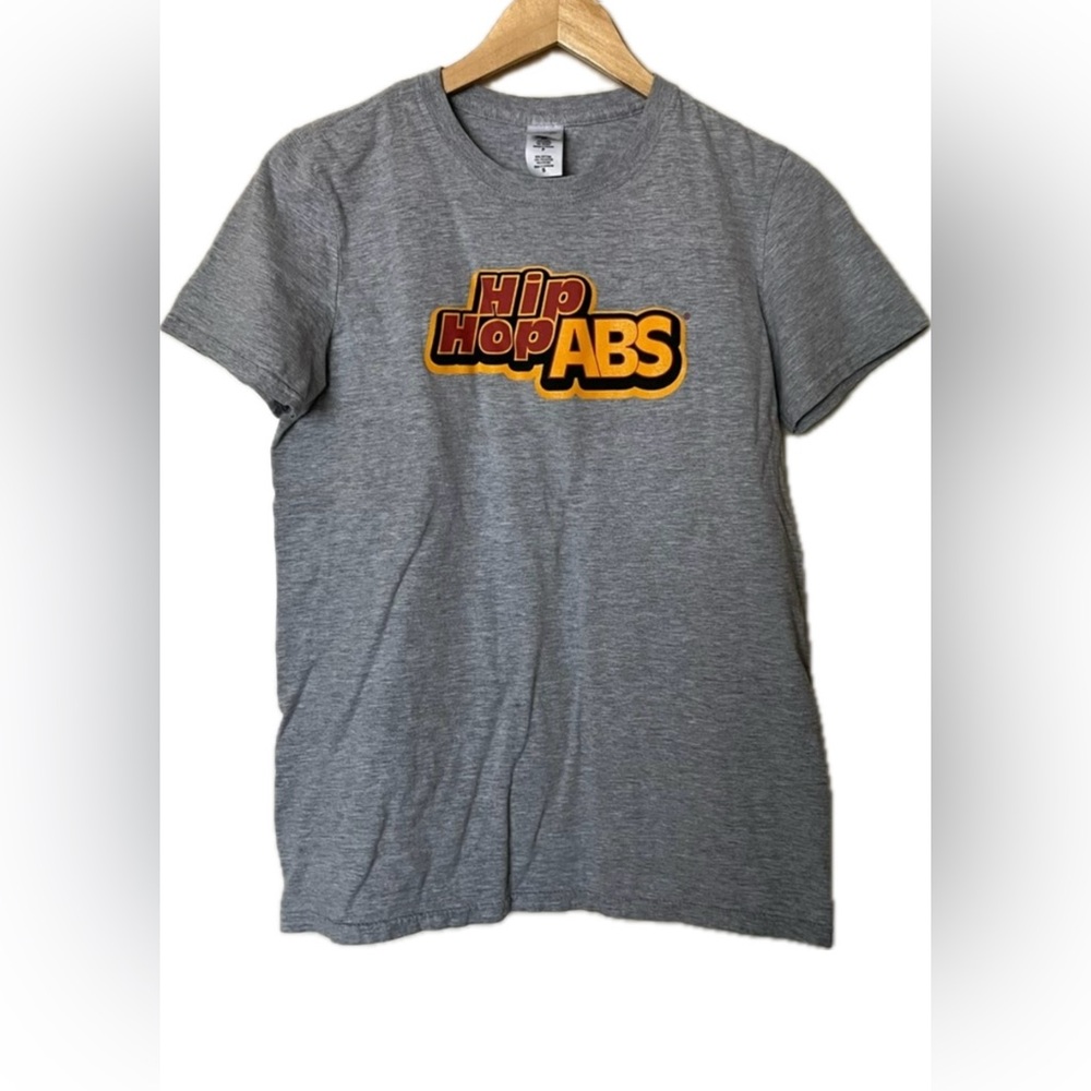 Hip Hop Abs Shaun T workout shirt.